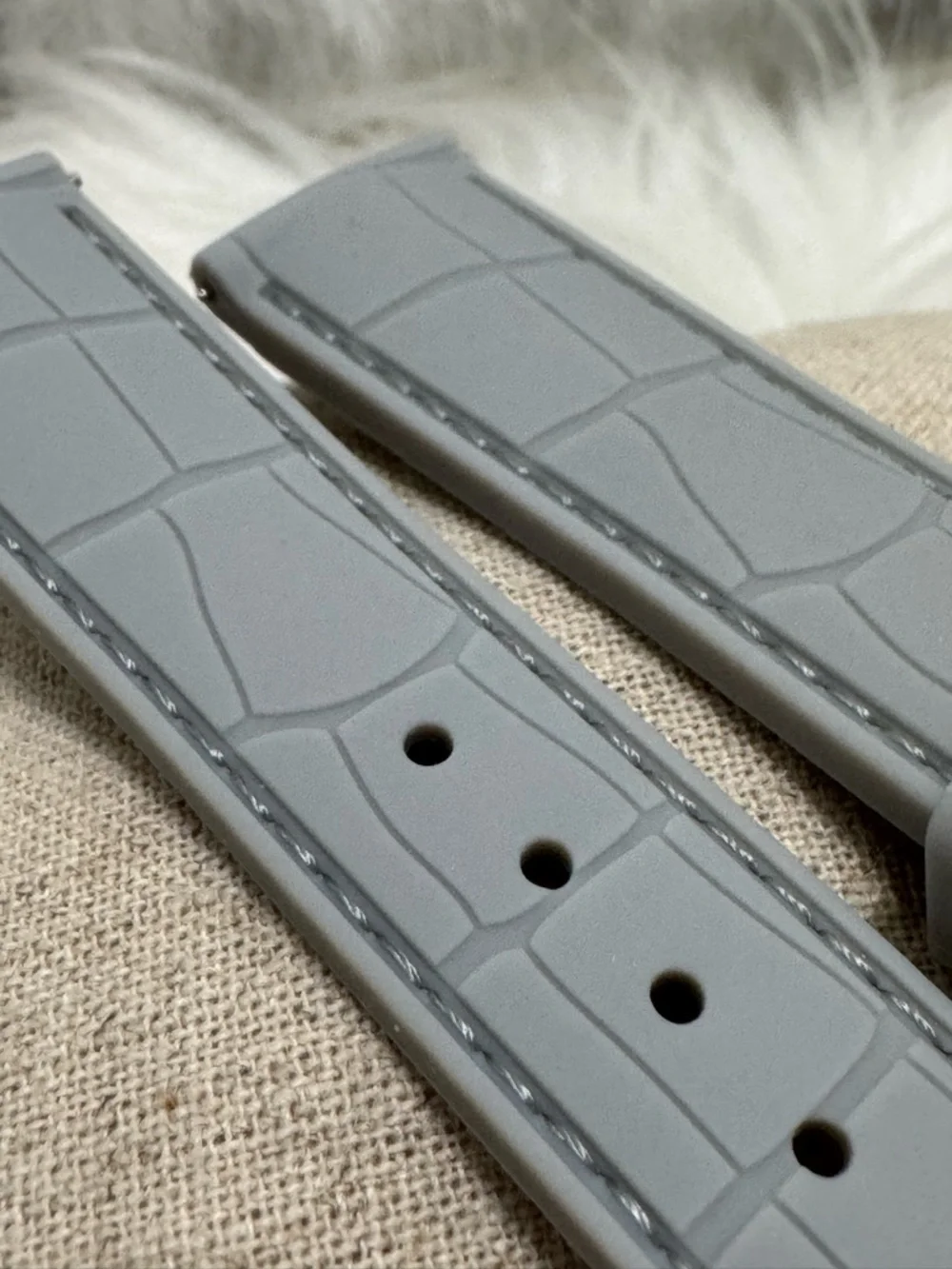 NEW wTags Michele 18MM Silicone Watch Band in Silver Grey - Picture 6 of 7
